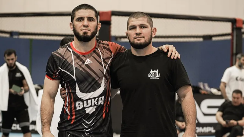 Makhachev sát cánh cùng Khabib ở trại rèn luyện chuẩn bị cho UFC 322