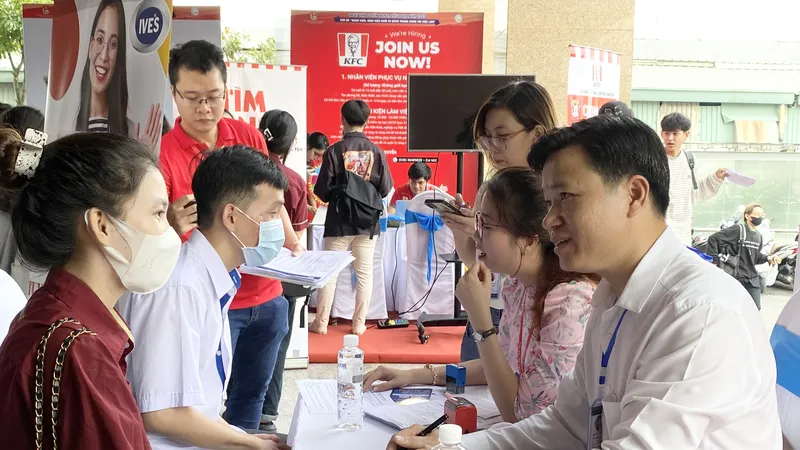 Nhiều việc làm hấp dẫn tại Ngày hội tuyển dụng việc làm 2023