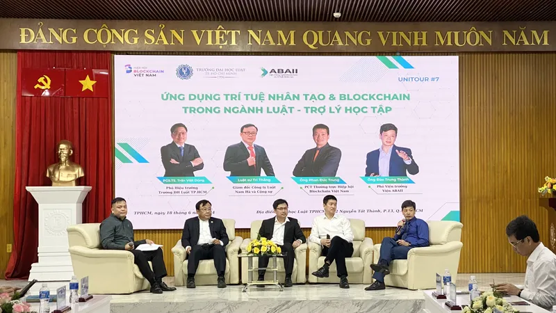 Ứng dụng AI và Blockchain trong ngành luật