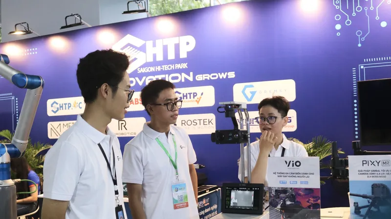 Khai mạc chợ công nghệ và thiết bị Techmart 2024