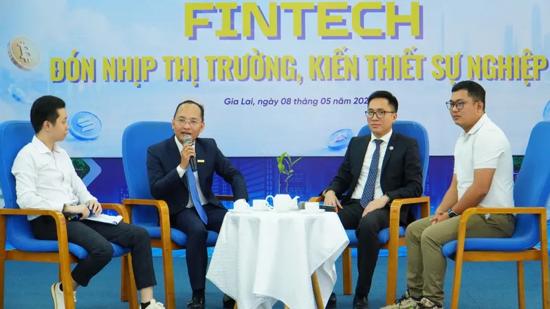 Nâng cao nhân lực, đón đầu cuộc đua tài chính mới