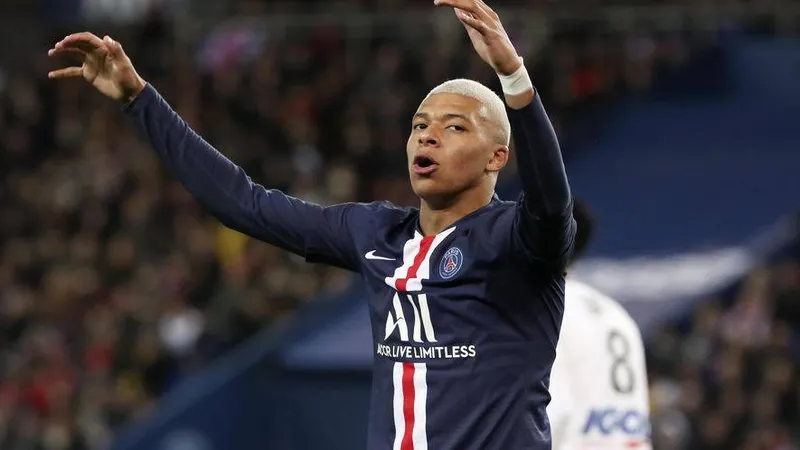 Sinh nhật muộn vui vẻ cho Kylian Mbappe