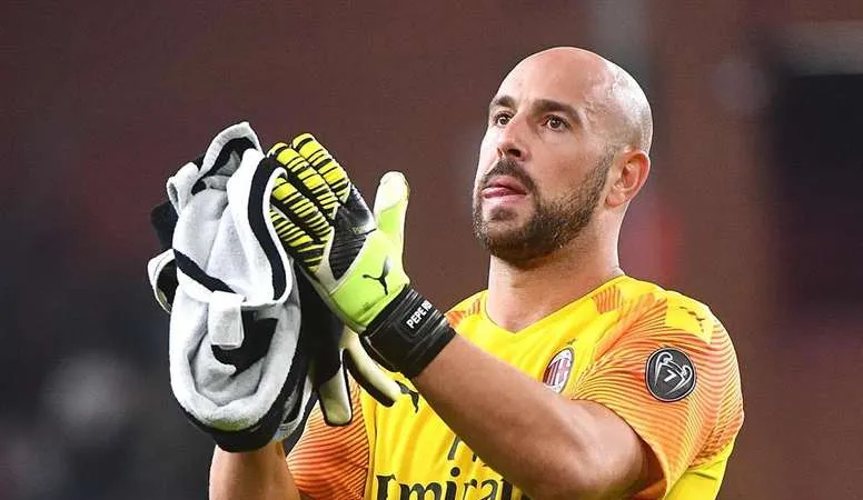 Hụt hơi trong 25 phút, cựu thủ thành Liverpool Pepe Reina tưởng mình mất mạng vì Covid-19