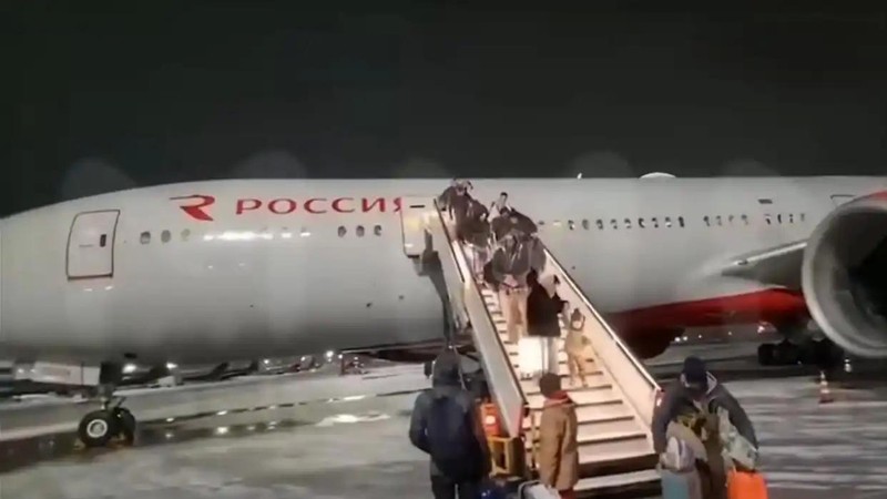 俄罗斯：正从古巴撤回俄公民