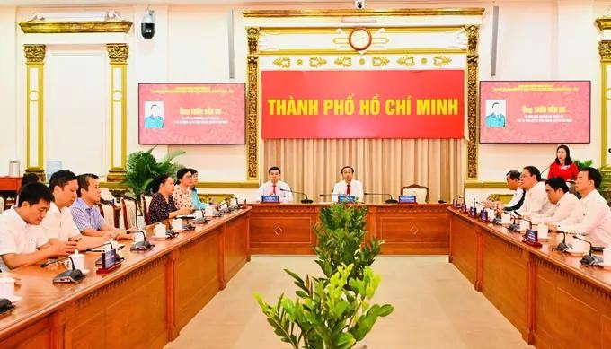 出席会议的各位同志。