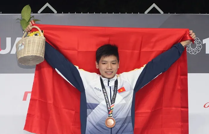 Nguyễn Hữu Kim Sơn thi đấu tốt tại giải nhóm tuổi trẻ Đông Nam Á 2017. Ảnh: LƯỢNG LƯỢNG