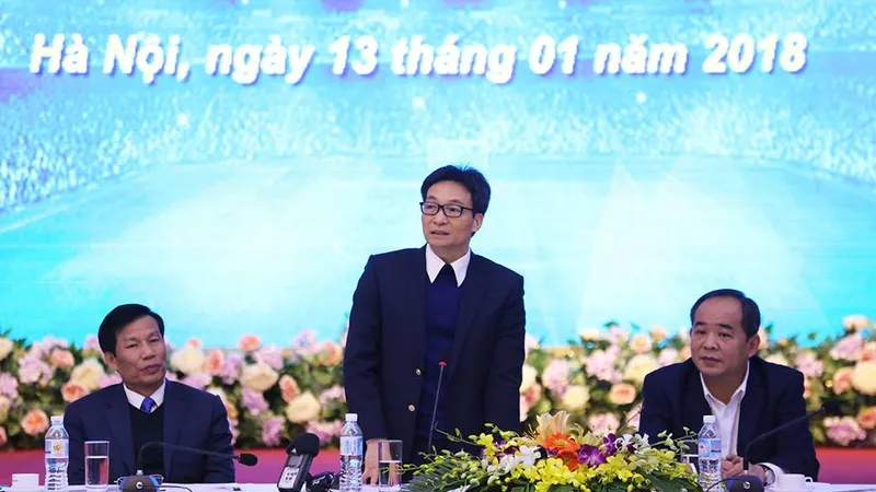 Phó Thủ tướng Vũ Đức Đam tại cuộc đối thoại về "Phát triển bóng đá Việt Nam". Ảnh: PHẠM ĐĂNG