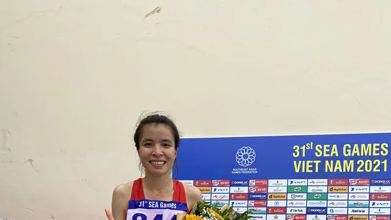 Tuyển thủ Lò Thị Thanh đã không trọn niềm vui vì mất huy chương. Ảnh: MINH CHIẾN