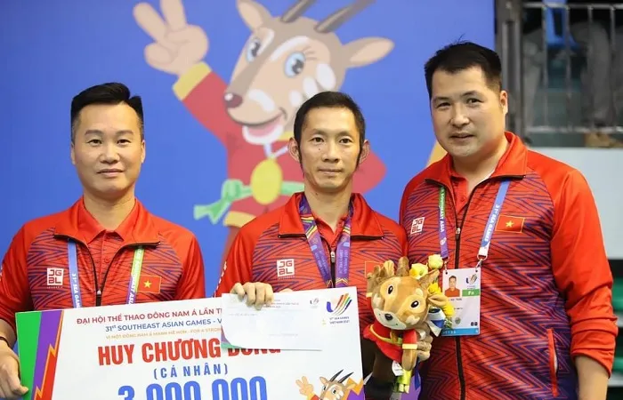 Tay vợt Nguyễn Tiến Minh sẽ không tham gia đội tuyển cầu lông Việt Nam từ sau SEA Games 31. Ảnh: CLVN