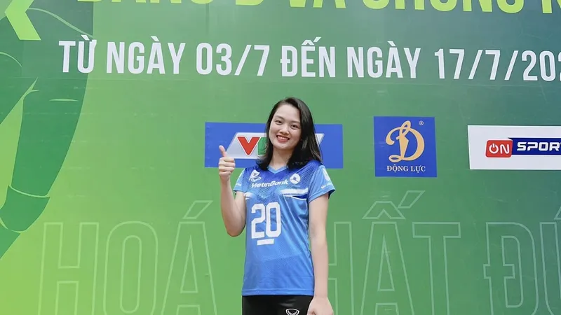 Thu Hoài là Hoa khôi đầu tiên của giải bóng chuyền vô địch quốc gia của Việt Nam. Ảnh: I.T