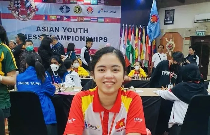 Hồng Nhung đã giành được tấm HCV cờ nhanh ở nhóm tuổi U16 nữ tại giải. Ảnh: Vietnamchess