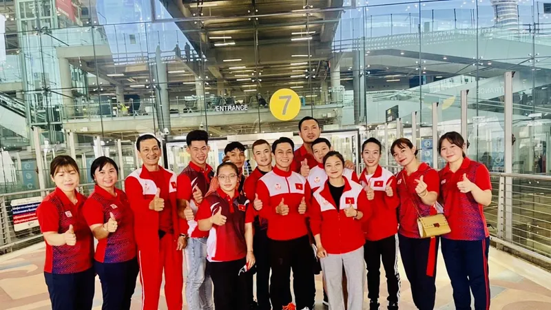 Đội cử tạ Việt Nam đã có mặt tại Thái Lan và bước vào tập huấn. Ảnh: H.CHÍ