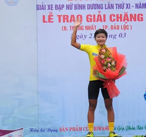 Kim Cương là VĐV sẽ dự nội dung triathlon tại Đại hội thể thao toàn quốc năm nay. Ảnh: XĐVN