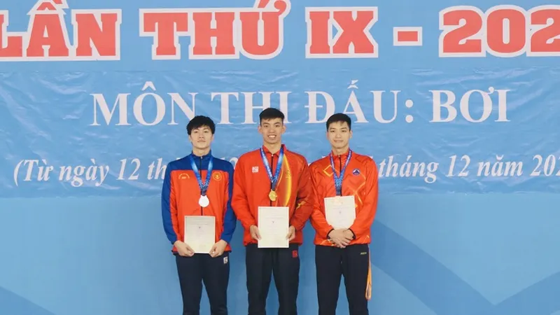 Huy Hoàng, Hưng Nguyên đều là những VĐV tốt nhất của đội tuyển bơi Việt Nam thời điểm hiện tại. Ảnh: D.P