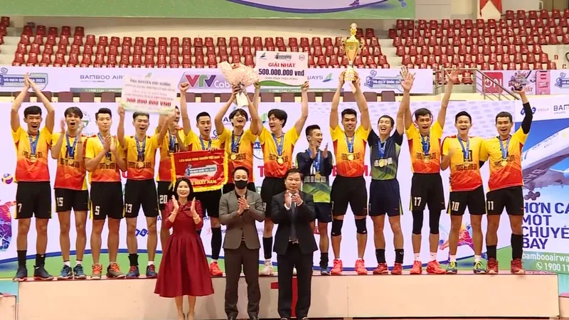 Đội nam Ninh Bình đang là một trong những đội có chế độ tốt nhất hiện nay ở Việt Nam. Ảnh: MINH MINH