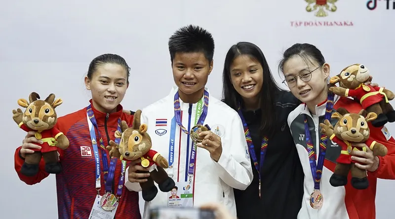 Hữu Hiếu (ngoài cùng bên trái) sẽ tham dự đội kun khmer ở kỳ SEA Games 32 tới đây. Ảnh: NAM KHÁNH