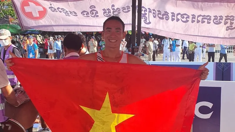Phạm Tiến Sản đã có giải đấu thành công ở SEA Games 32 và làm nên lịch sử cho đội tuyển ba môn phối hợp Việt Nam. Ảnh: THU PHƯƠNG