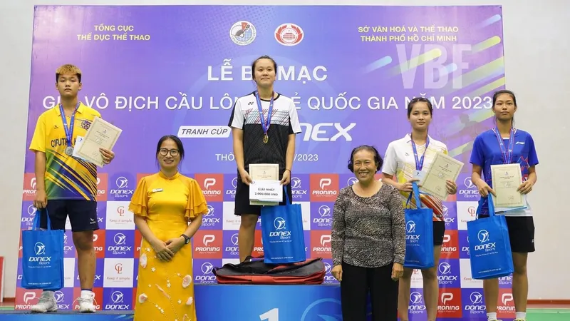 Tay vợt Lê Ngọc Vân (vô địch) đang là gương mặt nữ trẻ tốt nhất của cầu lông Việt Nam. Ảnh: MINH MINH