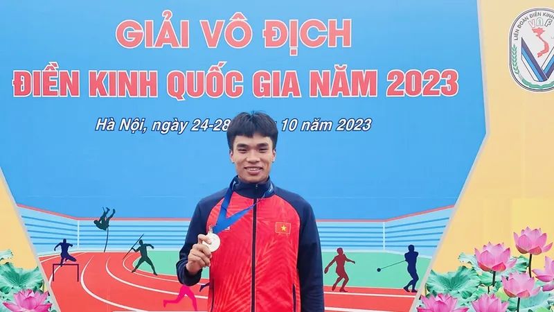 Lê Ngọc Phúc đã trở lại sau án cấm doping và có HCB tại nội dung 400m. Ảnh: MINH MINH
