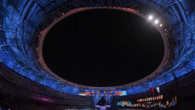ASIAN Para Games 2023 chính thức khép lại sau lễ bế mạc vào tối 28-10. Ảnh: XINHUA