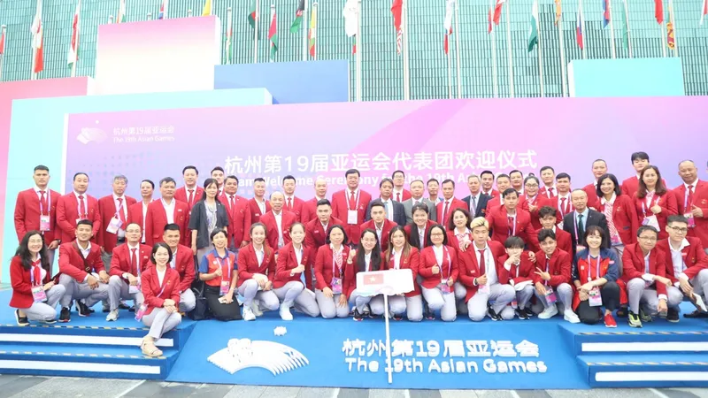 Đoàn thể thao Việt Nam đã quyết tâm thi đấu tại ASIAD 19 nhưng thưởng "nóng" cho thành tích HCV lại vẫn đang...chờ. Ảnh: LƯỢNG LƯỢNG