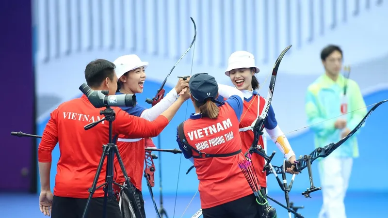 Bắn cung Việt Nam đã lên đường tới Thái Lan dự giải vô địch châu Á 2023 và giải có tính kết quả để trao suất Olympic 2024. Ảnh: LƯỢNG LƯỢNG