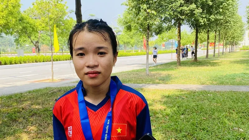 Lê Thị Tuyết sẽ thi đấu nội dung marathon nữ tại giải ở Phú Yên sắp tới và quyết tâm đạt kết quả cao nhất. Ảnh: MINH MINH