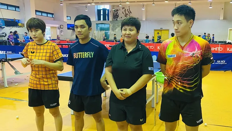 Các tay vợt của đội tuyển bóng bàn Việt Nam sẵn sàng lên đường tập huấn tại Trung Quốc chuẩn bị chuyên môn. Ảnh: MINH MINH