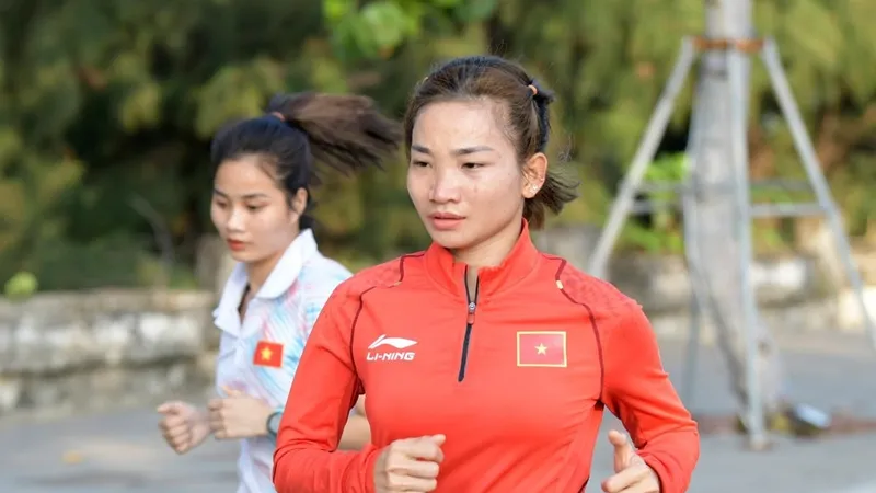 Nguyễn Thị Oanh đang tập luyện tại Phú Yên chuẩn bị cho giải đấu. Ảnh: NHƯ Ý