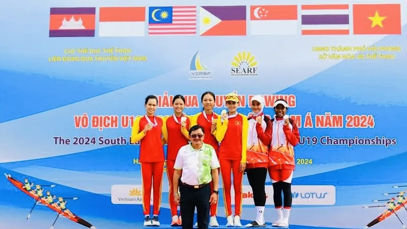 VĐV rowing Việt Nam thi đấu vượt trội tại giải Đông Nam Á 2024. Ảnh: DUATHUYENVN