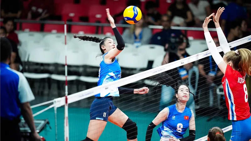 Đội tuyển bóng chuyền nữ Việt Nam đã nỗ lực nhưng đối thủ CH Séc có sự vượt trội hơn. Ảnh: FIVB
