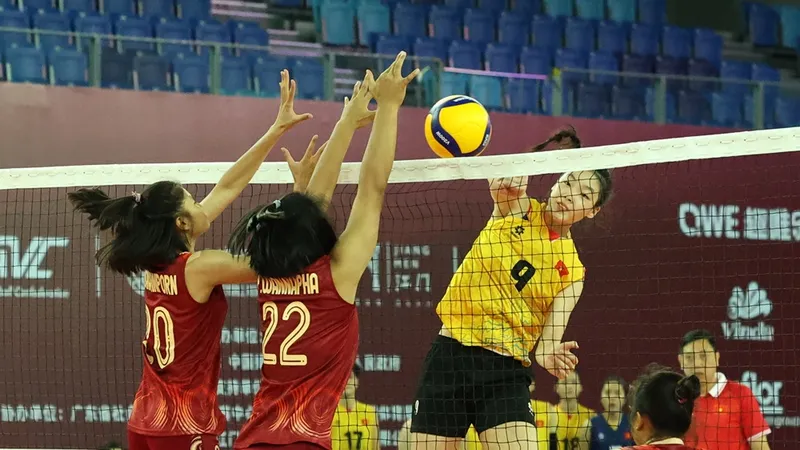 Tay đập Phạm Quỳnh Hương là người được bổ sung vào đội tuyển bóng chuyền nữ Việt Nam. Ảnh: AVC