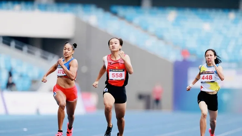 Trần Thị Nhi Yến đã giành suất vào vòng loại chính thức nội dung 100m nữ của môn điền kinh tại Olympic 2024. Ảnh: DŨNG PHƯƠNG