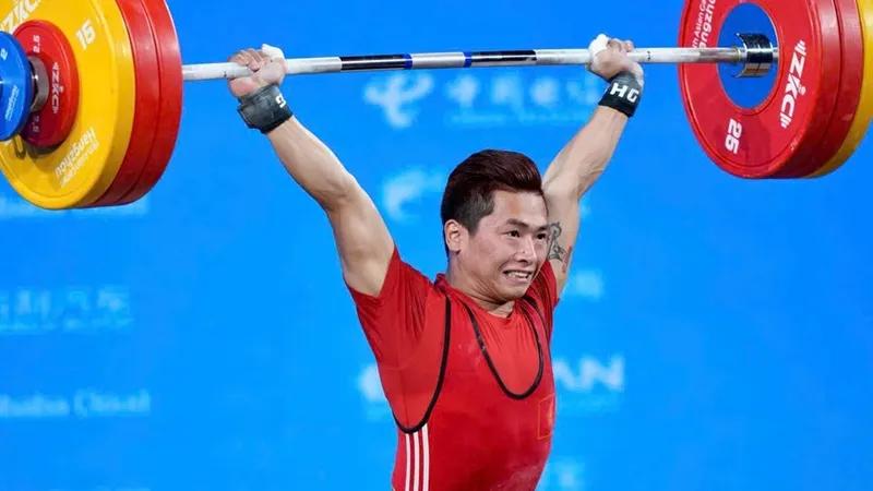 Trịnh Văn Vinh có cơ hội tranh huy chương tại Olympic 2024. Ảnh: CỤC TDTT