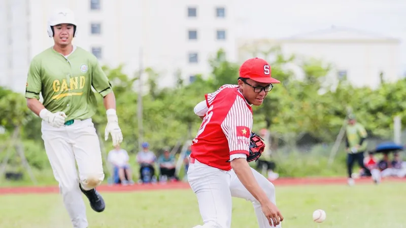 Cầu thủ thi đấu ở giải các câu lạc bộ quốc gia 2024 có cơ hội tham gia đội tuyển Việt Nam dự SEA Games 33. Ảnh: VBSF