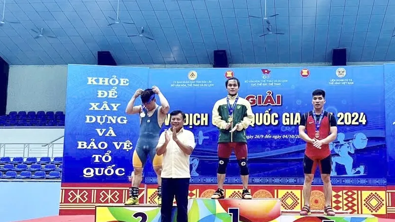 Cử tạ TPHCM giành được 1 HCV tại giải vô địch quốc gia năm nay. Ảnh: HUỲNH HỮU