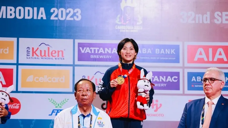 Võ sỹ Lê Thị Nhi trở lại Campuchia thi đấu sau khi từng giành HCV tại SEA Games 32. Ảnh: DŨNG PHƯƠNG