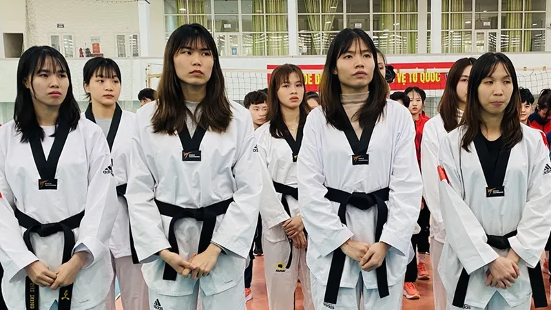 Các tuyển thủ quốc gia được trở về đơn vị chủ quản thi đấu giải taekwondo vô địch quốc gia 2024. Ảnh: MINH MINH