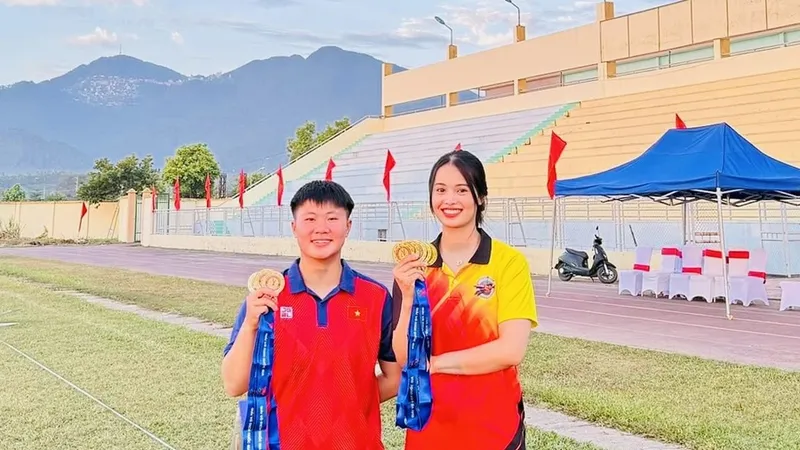 Ánh Nguyệt (phải) thi đấu xuất sắc ở giải vô địch quốc gia năm nay. Ảnh: A.NGUYỆT