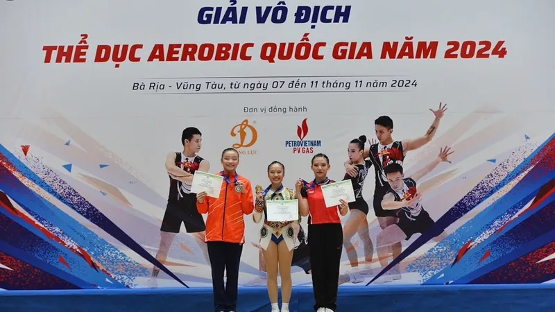 VĐV thi đấu và đạt kết quả ở giải năm nay. Ảnh: AEROBICVN
