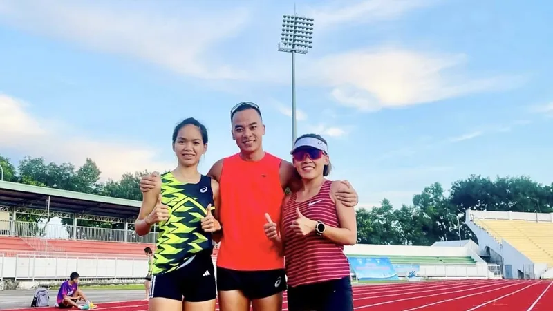 Thanh Phúc và Thanh Ngưng tiếp tục vô địch nội dung đi bộ 20km ở giải điền kinh vô địch quốc gia 2024. Ảnh: TH.PHÚC