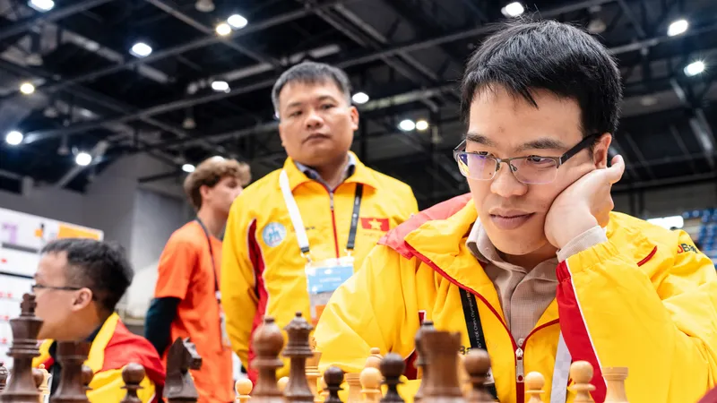Lê Quang Liêm về TPHCM thi đấu giải cờ vua quốc tế vào ngày 1-12 tới đây. Ảnh: FIDE