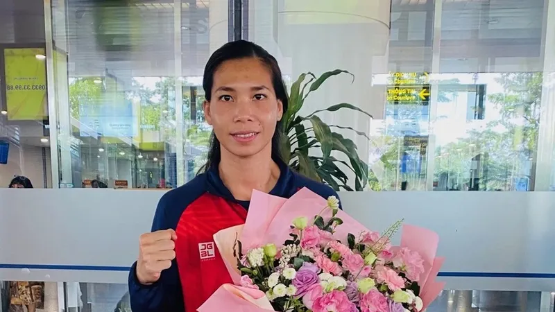 Hà Thị Linh xuất sắc vào chung kết hạng 63kg nữ giải boxing châu Á 2024. Ảnh: MINH MINH