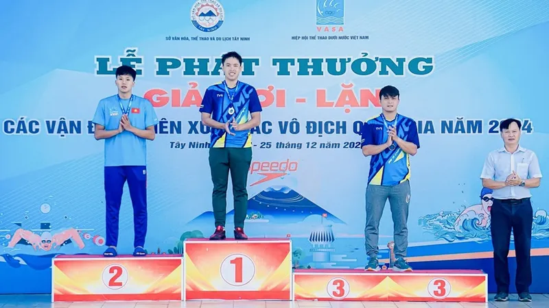 VĐV TPHCM đang dẫn đầu tại giải sau các ngôi vô địch ở môn bơi và lặn. Ảnh: HCMFINSM
