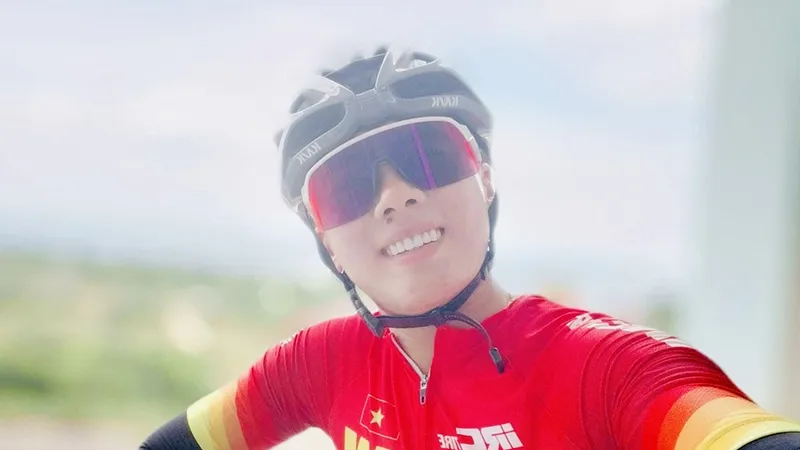 Cua-rơ Thùy Dương có suất tập huấn theo chương trình phát triển của UCI và được đài thọ toàn bộ chi phí. Ảnh: VCF