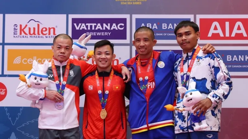 Võ sỹ Đào Hồng Sơn (áo đỏ) vẫn đang là gương mặt chủ lực của đội jujitsu Việt Nam. Ảnh: DŨNG PHƯƠNG
