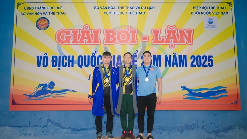 VĐV lặn của TPHCM đang thi đấu xuất sắc để có vị trí dẫn đầu tổng sắp huy chương tại giải. Ảnh: VASA