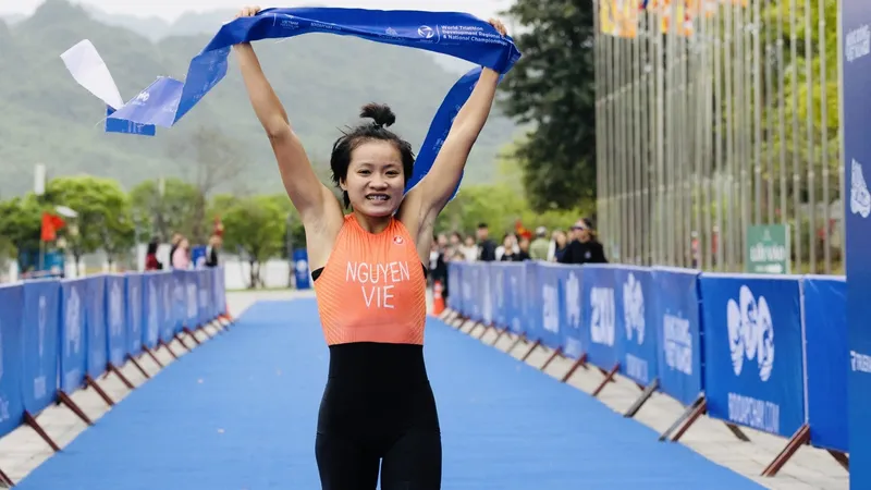 Tuyển thủ Nguyễn Thị Kim Cương đang giữ phong độ ổn định trong nội dung triathlon cá nhân nữ. Ảnh: ENJOYSPORT