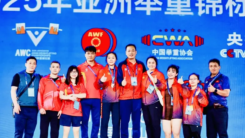 Cử tạ Việt Nam sẽ tập trung chuẩn bị chuyên môn đối với nhóm hạng cân quan trọng từ sau giải vô địch châu Á 2025. Ảnh: NGUYỄN HUY