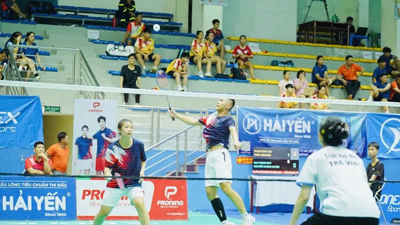 Các tay vợt đã tranh tài những trận đấu hấp dẫn để tìm ra nhà vô địch tại giải. Ảnh: KHOA TRUNG